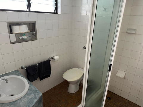 Overlander Hotel - C Tourism 3