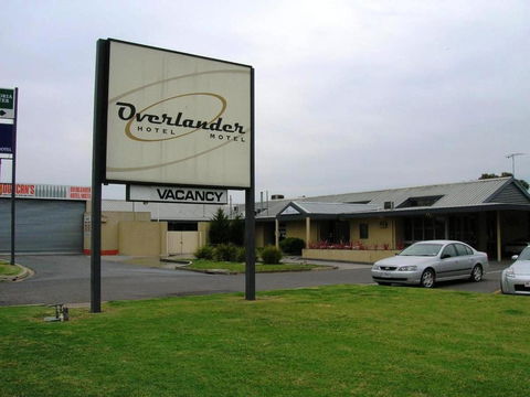 Overlander Hotel Motel - C Tourism 1