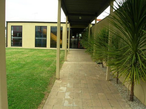 Overlander Hotel Motel - C Tourism 2
