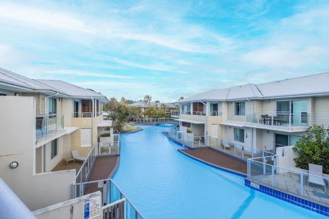 Pacific Blue 244, 255 Sandy Point Rd - Pool, Aircon, Linen And Resort Features - C Tourism 0