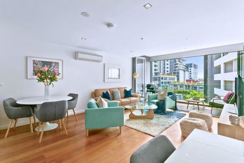 OXLST - St Leonards Sophistication Everything At Doorstep - C Tourism 0