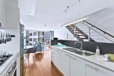 OXLST - St Leonards Sophistication Everything At Doorstep - C Tourism 3
