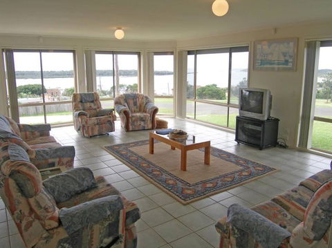 ORSO1O - Water View House - C Tourism 1