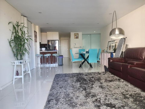 Parramatta Shared Apartment - C Tourism 0