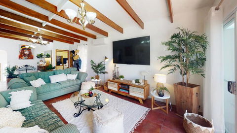 Palazzo On The Beach - Beachmere - C Tourism 2