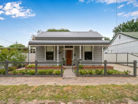 Palm Cottage - C Tourism 0