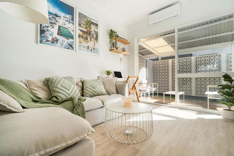 PALMA - Couples Beach Shack! - C Tourism 0