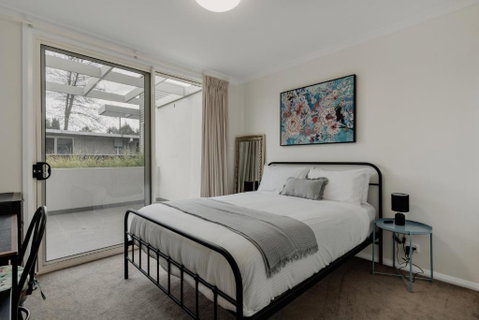 Peaceful 1-Bed Apartment Close To Lonsdale St - C Tourism 2