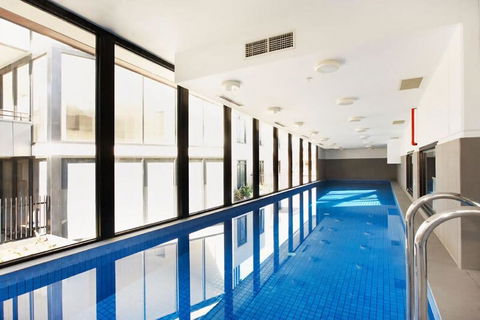 Portside Bliss Your Urban Escape In Melbourne - C Tourism 0