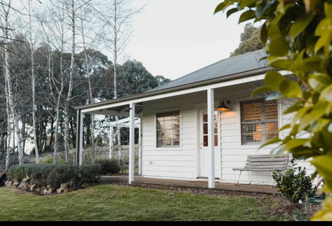 Peony Farm Pink Cottage - C Tourism 1