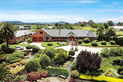 Perfect Entertainer-s Home With Pool - C Tourism 0