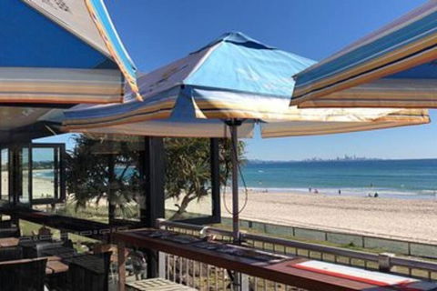 PET FRIENDLY & Super Central Retro Beach Pad! - C Tourism 2