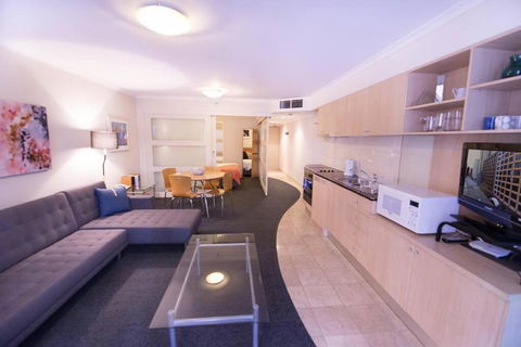 PI702 - Ideally Located Sydney CBD - C Tourism 0