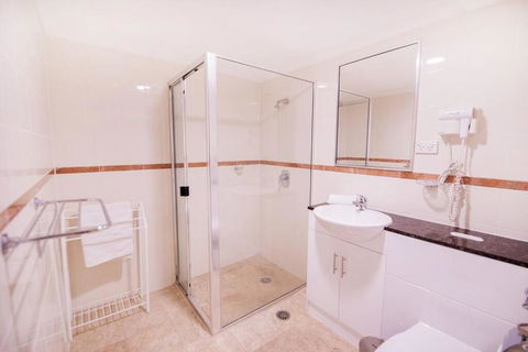 PI702 - Ideally Located Sydney CBD - C Tourism 3