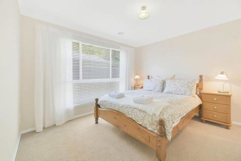 Piper St - CBD, Cosy Escape - C Tourism 1