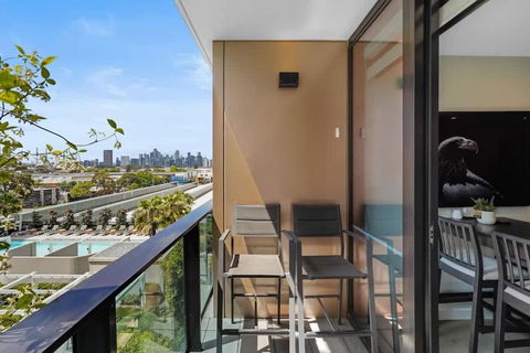 PM Residences - Modern Luxury 2BR Apt W Parking - C Tourism 3