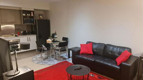 Qure Restaurant And Apartments Canberra Bruce - C Tourism 0