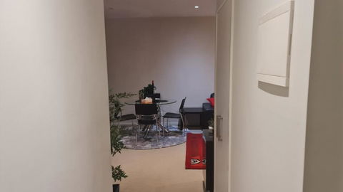 Qure Restaurant And Apartments Canberra Bruce - C Tourism 2