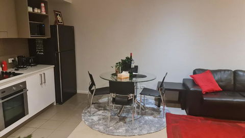 Qure Restaurant And Apartments Canberra Bruce - C Tourism 3