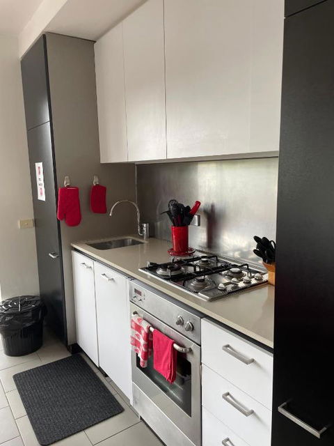 Radiance - Chic Fitzroy Street Apartment - C Tourism 2