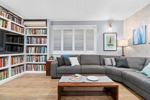 Private, Modern And Warm Family Home - C Tourism 1