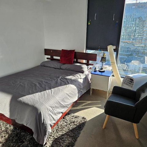 Private Bedroom & Bathroom In Shared Inner Brisbane Apartment - C Tourism 3