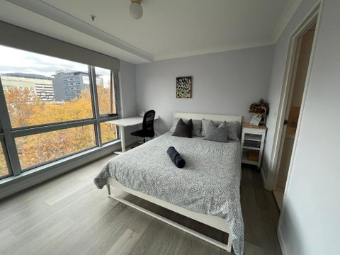 Private Room With Ensuite In The CBD - C Tourism 1