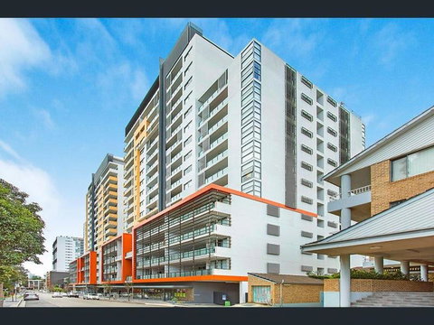 Private Room With Shared Washroom Only In 3bhk Apartment - C Tourism 0