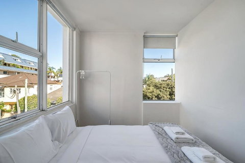 Quaint 1BD On The Doorstep Of Manly Beach - C Tourism 3