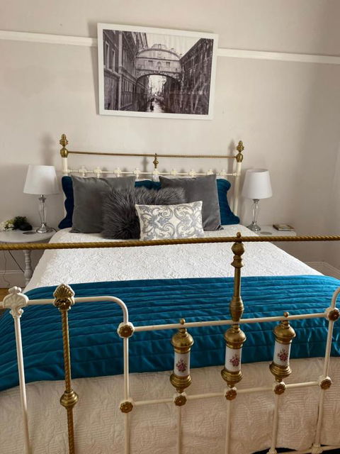 R&R Blue Diamond Luxury Cottage Maryborough, Vic - C Tourism 1