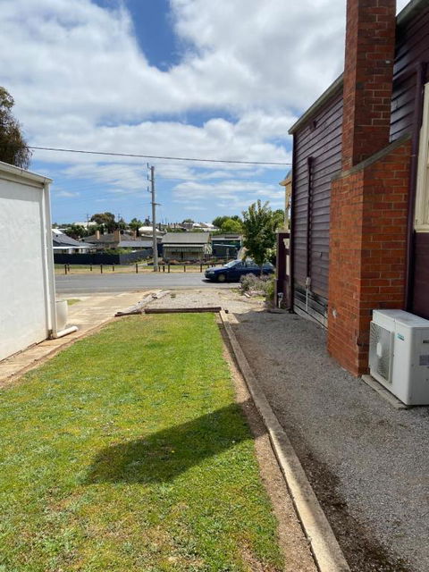 R&R Blue Diamond Luxury Studio Maryborough, Vic - C Tourism 3
