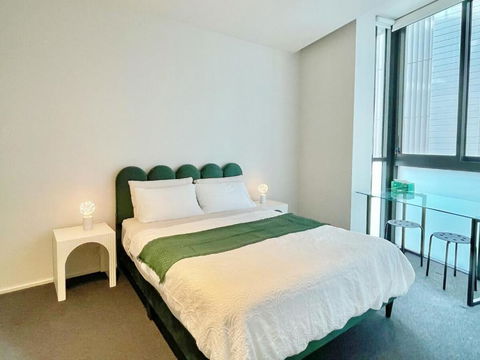 RARE Luxury Waterfront Living - C Tourism 2