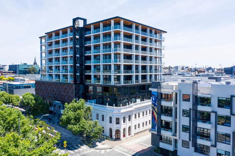 R Hotel Geelong - C Tourism 0