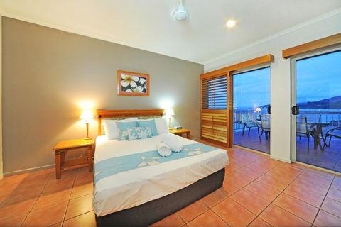 At Boathaven Bay Holiday Apartments - C Tourism 2