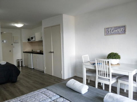 Atrium Private Stay Mandurah - C Tourism 2