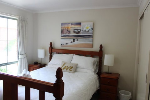 Australian Home Away Ringwood Bardia - C Tourism 2