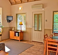 Autumn Leaf Cottage 1 - C Tourism