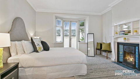 Awaba Aquatic - Footsteps To Balmoral Beach - C Tourism 1