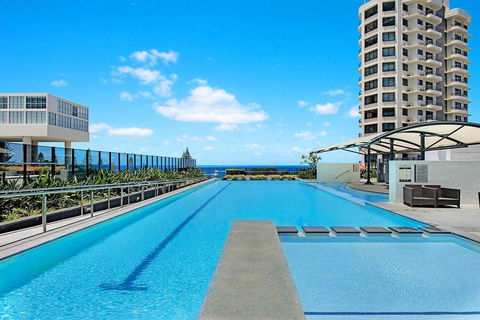 Awesome Ocean Views Broadbeach WiFi, Netflix, Wine - C Tourism 0