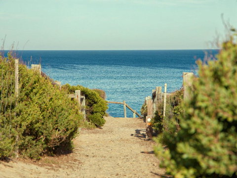 Back Beach Hideaway - C Tourism 3