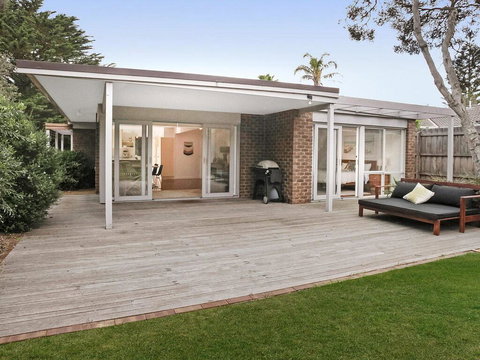 Backyard Bliss - C Tourism 1