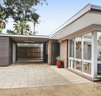 Backyard Bliss - C Tourism
