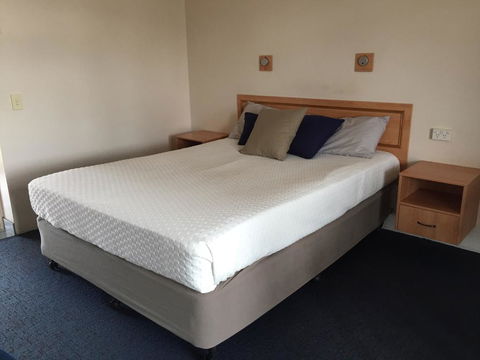 Banana Hotel Motel - C Tourism 2