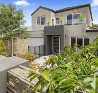 BANGALOW - MORNINGTON - C Tourism