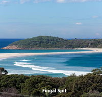 Barefoot' 7/44 Marine Drive - Fabulous Fingal Bay - C Tourism