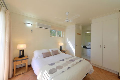 Bargara Shoreline Apartments - C Tourism 2