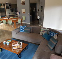 Bay Breeze Holiday Home - C Tourism