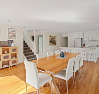 Bay Breeze Retreat - C Tourism