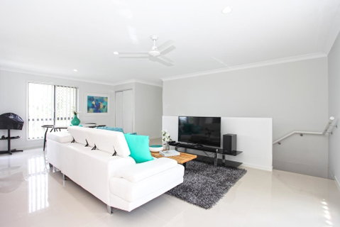 Beach Breeze Holiday House - C Tourism 2