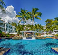 Beach Club Ap't with Private Access to lagoon Pool - C Tourism